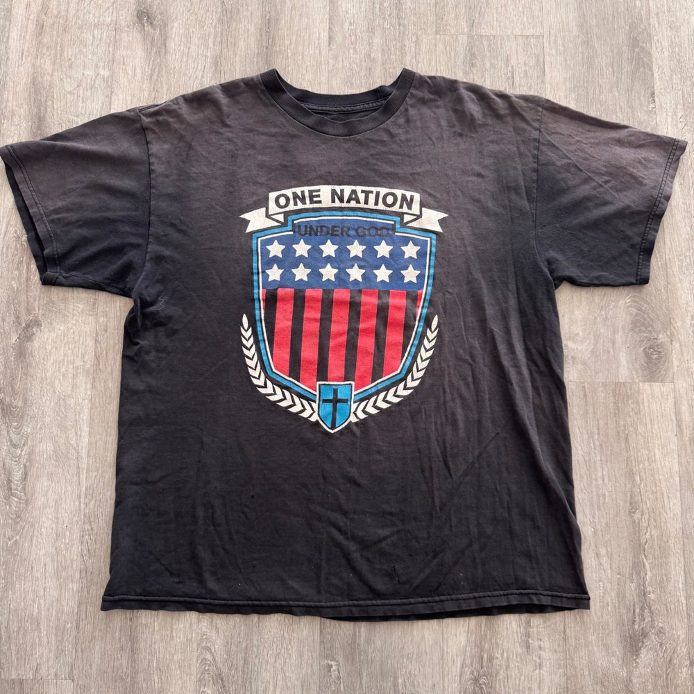 Vintage One Nation Under God Shield Graphic T-Shirt Mens XL Faded Black Cross